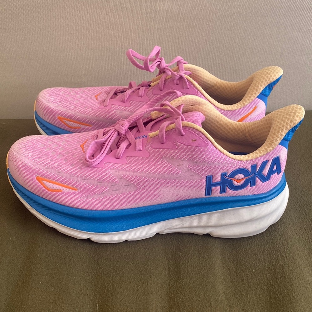 HOKA Clifton 9